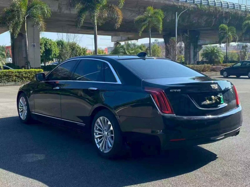 南平18年凯迪拉克CT67