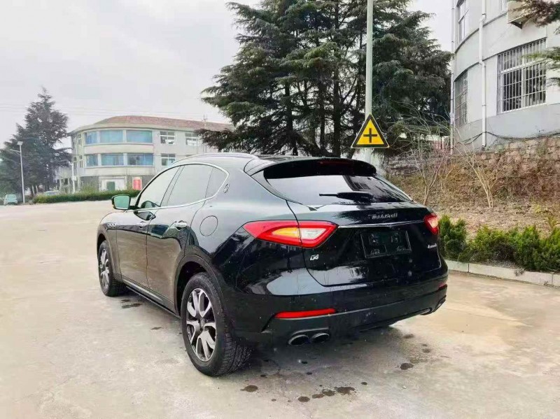 东营18年玛莎拉蒂Levante9