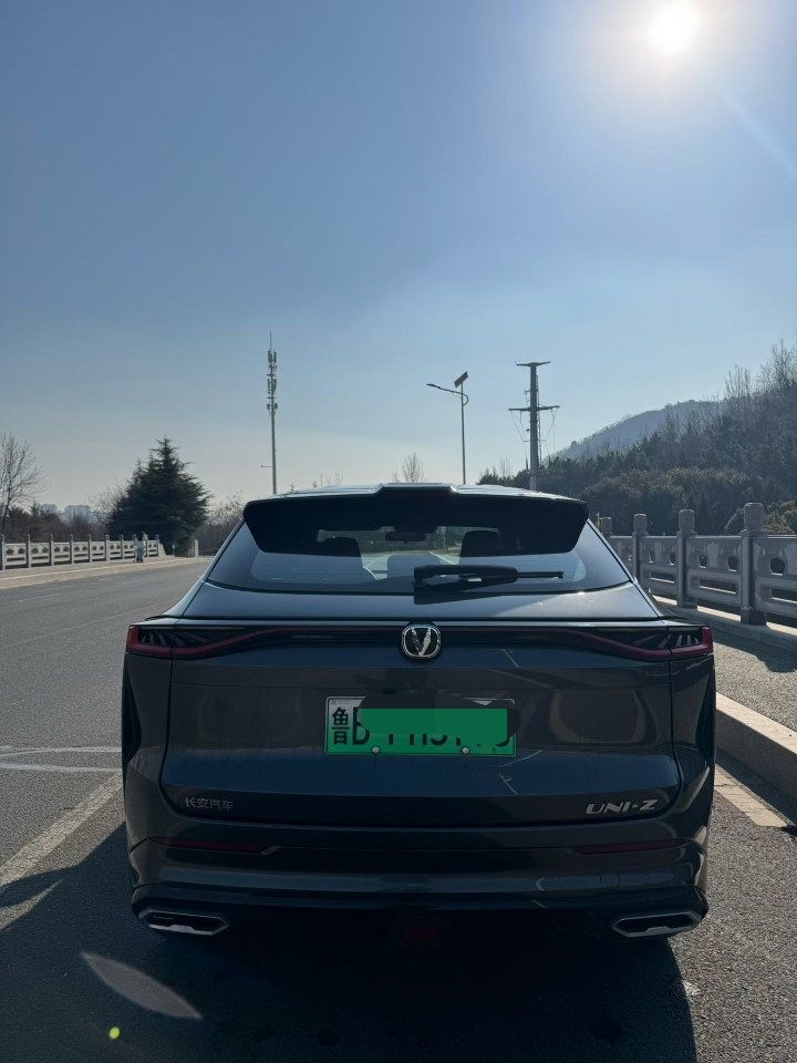 青岛25年长安汽车UNI3
