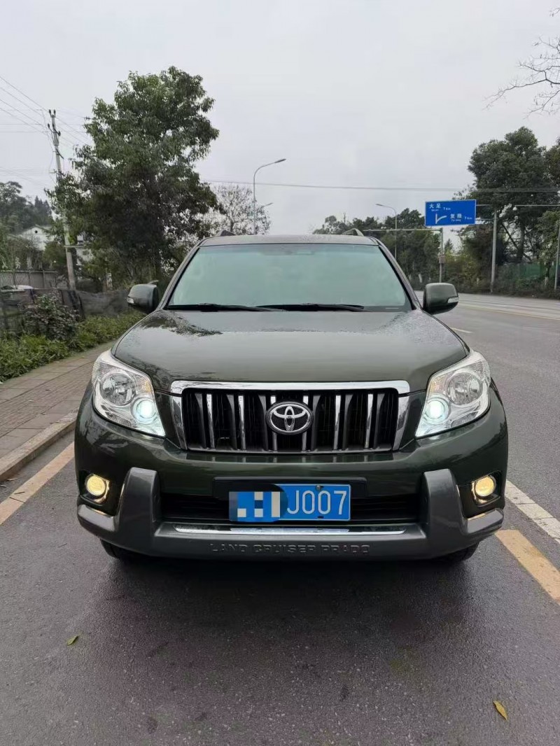 重庆13年丰田普拉多1