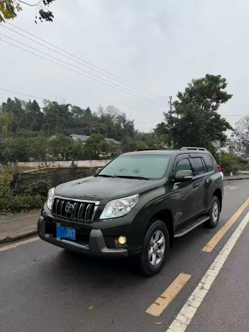 重庆13年丰田普拉多2