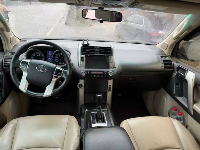 重庆13年丰田普拉多5