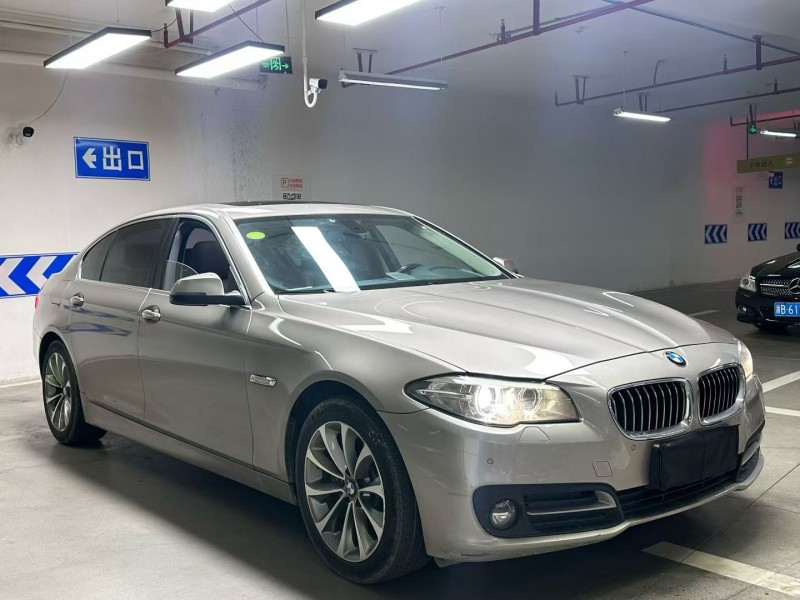 成都17年宝马5系3