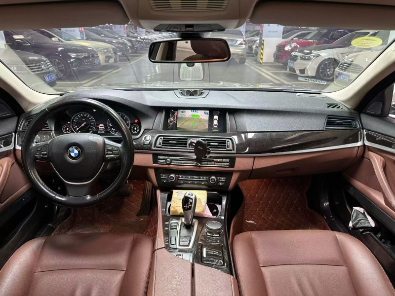 成都17年宝马5系7