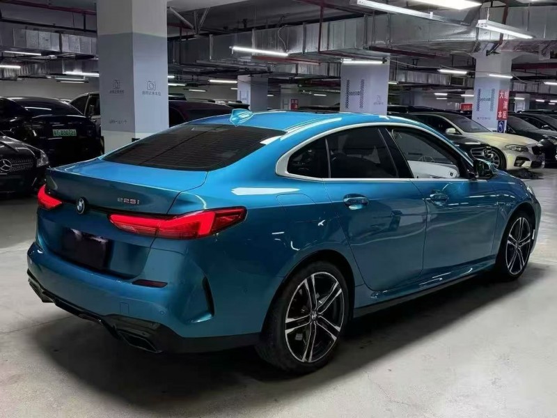 成都22年宝马2系6