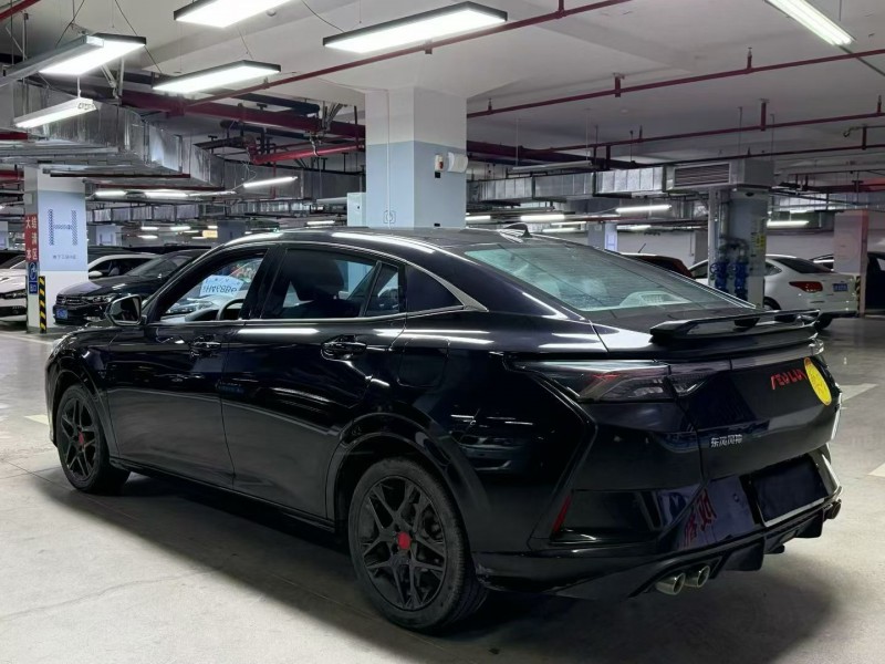 成都22年东风奕炫9