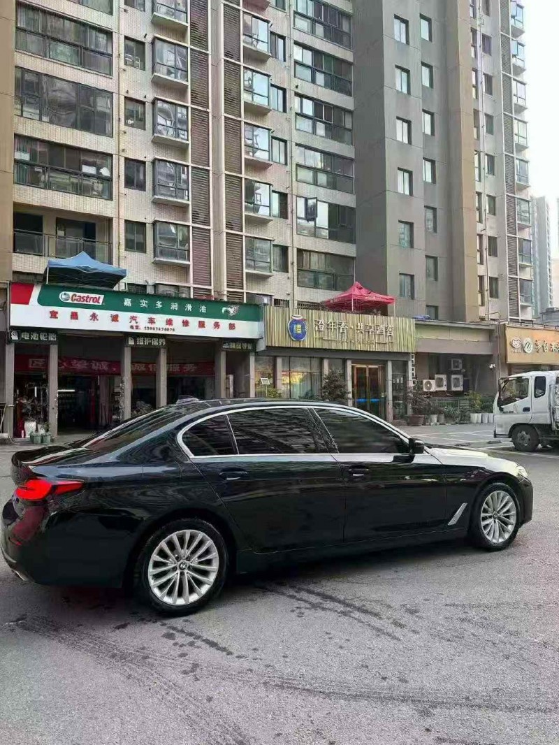 孝感21年宝马5系8