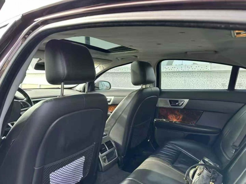 长治15年捷豹XF4