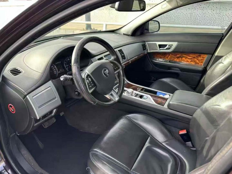 长治15年捷豹XF5