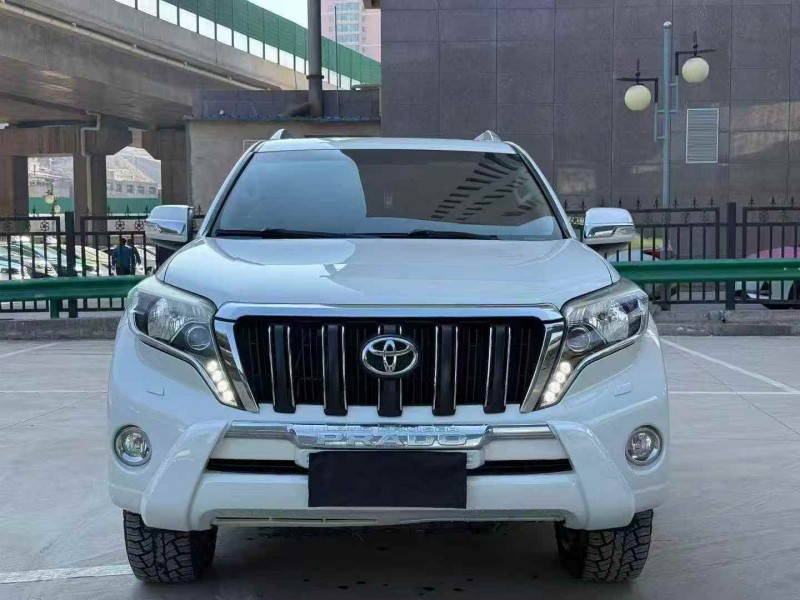 长治16年丰田普拉多1