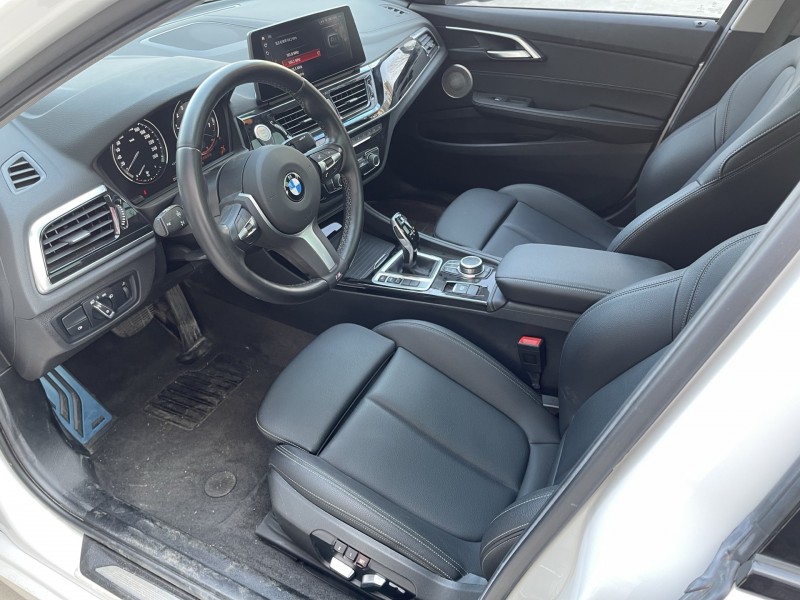 济宁22年宝马1系7