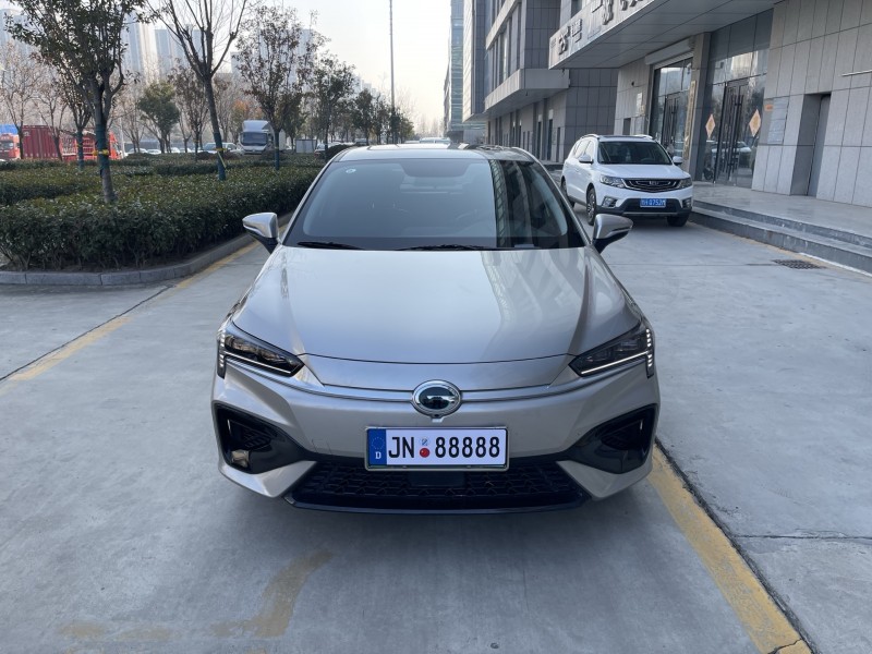 济宁23年传祺埃安S1