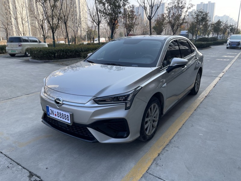 济宁23年传祺埃安S2