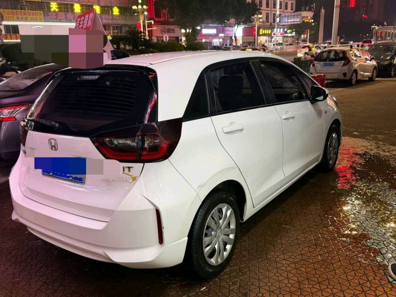 广州22年本田飞度8
