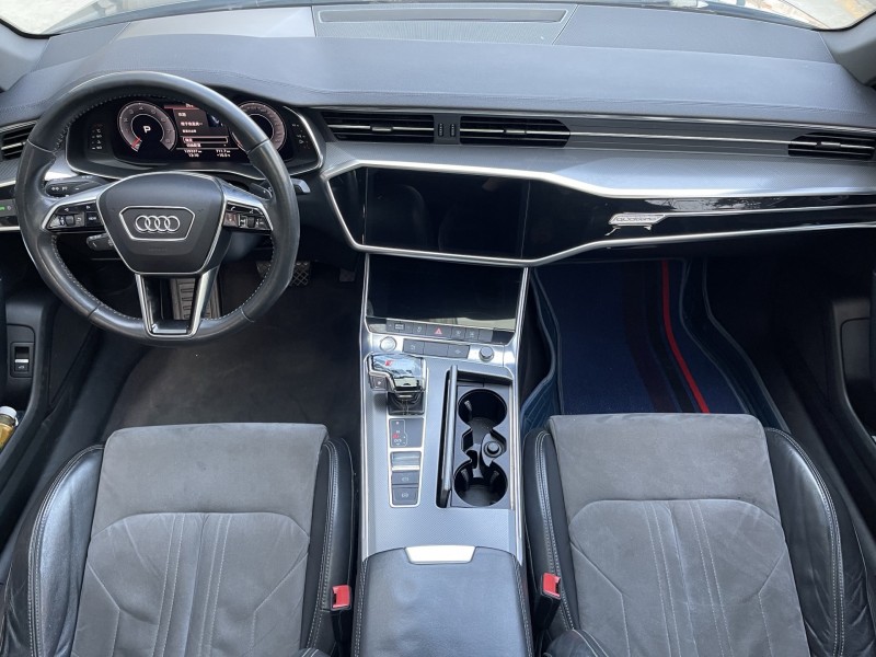 济宁19年奥迪A6L5