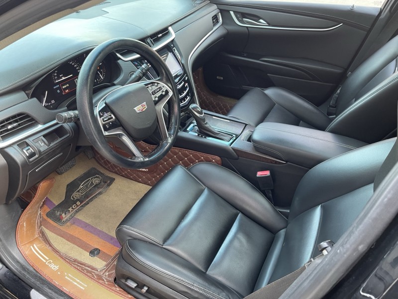 济宁19年凯迪拉克XTS6