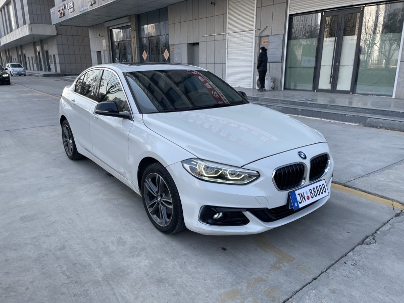 济宁19年宝马1系2