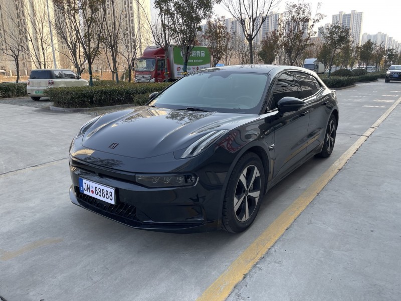 济宁23年极氪汽车0012