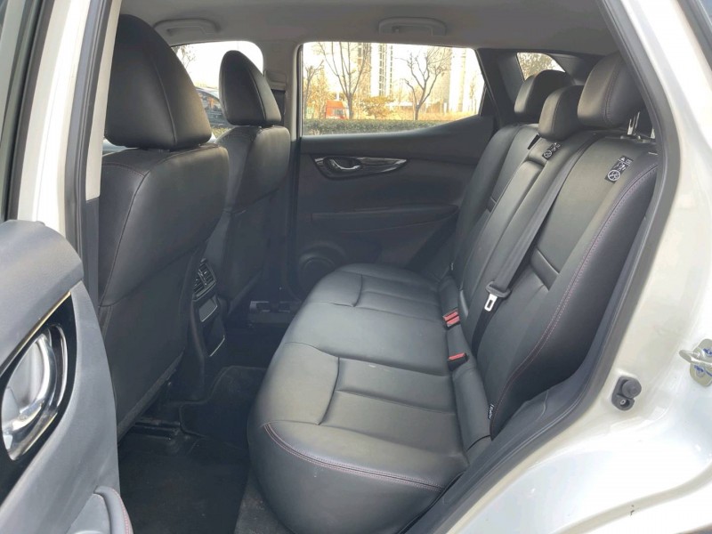 济宁24年日产逍客4