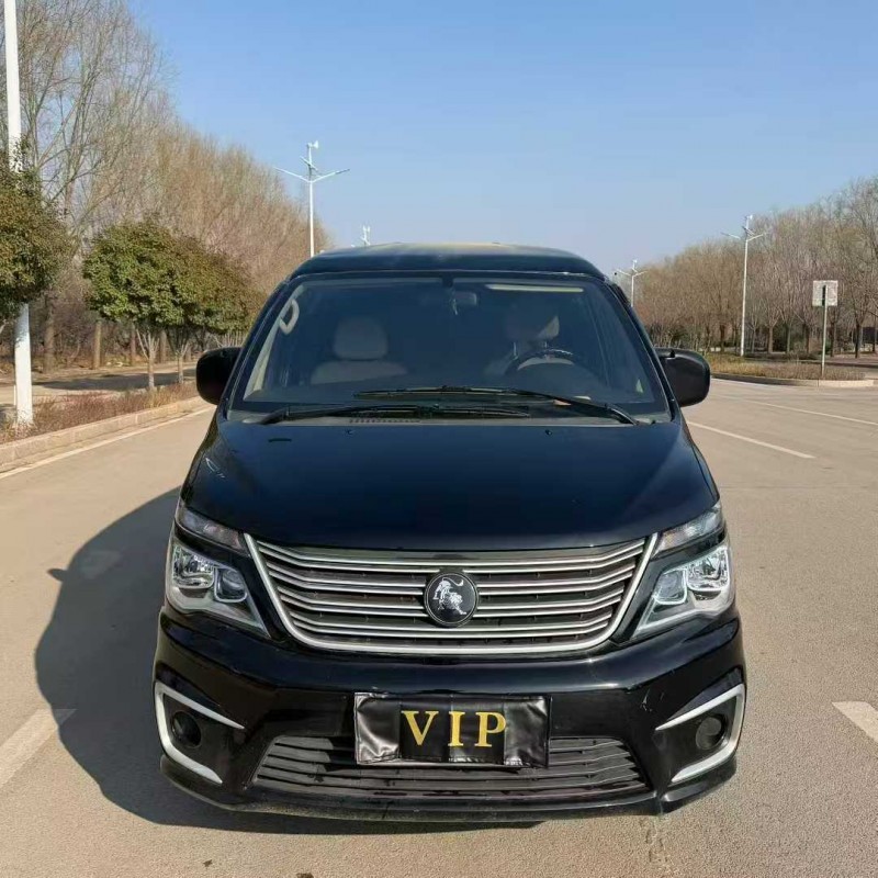 济宁22年东风菱智1