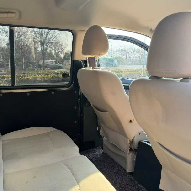 济宁22年东风菱智6