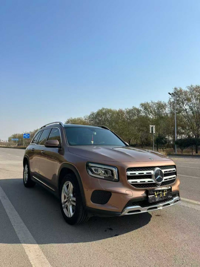 济宁20年奔驰GLB2