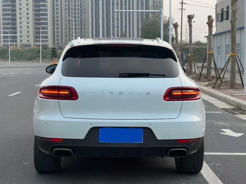 郑州18年保时捷Macan9