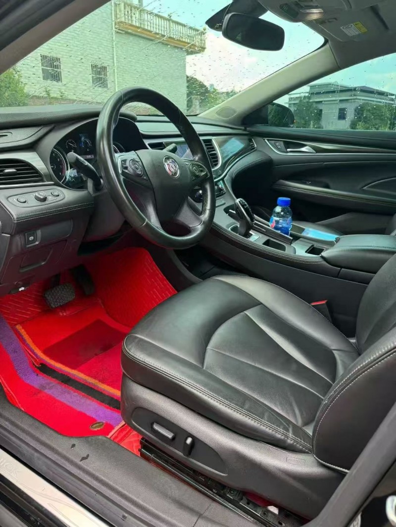 萍乡21年别克君越7