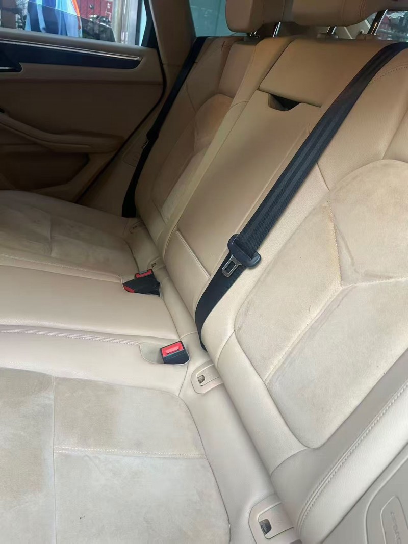 萍乡15年保时捷Macan7