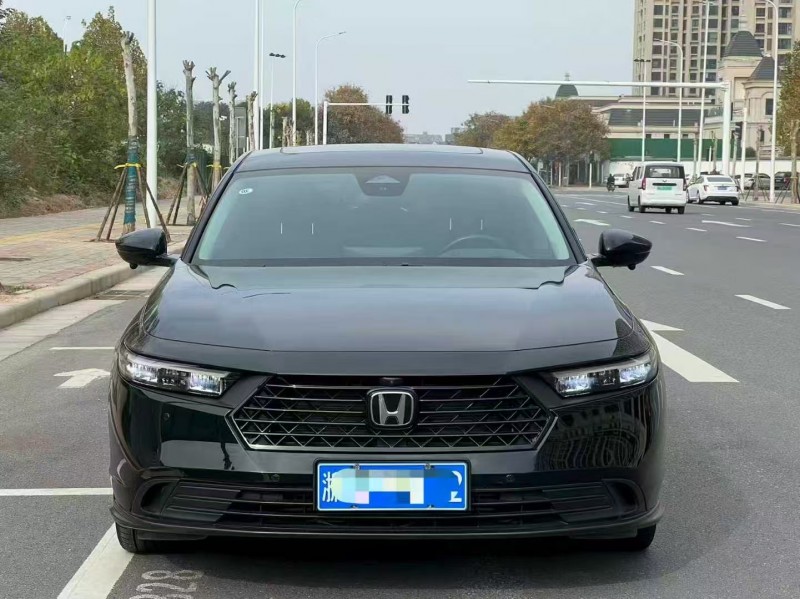 郑州23年本田雅阁1