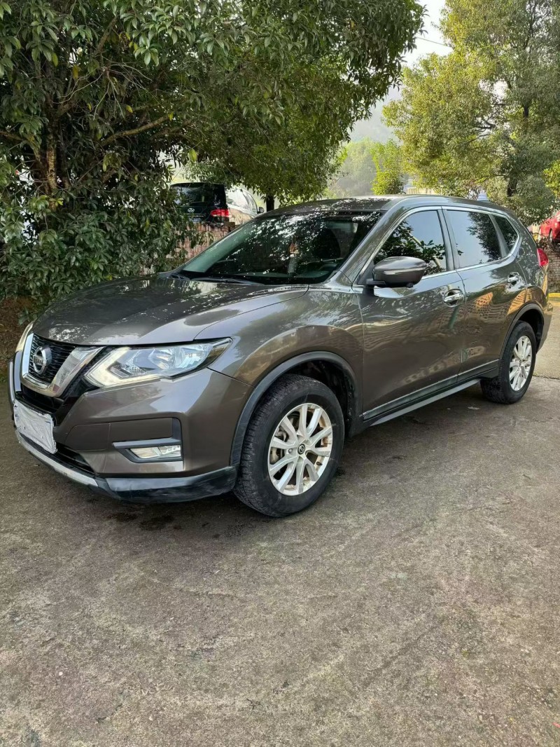 萍乡18年日产奇骏4