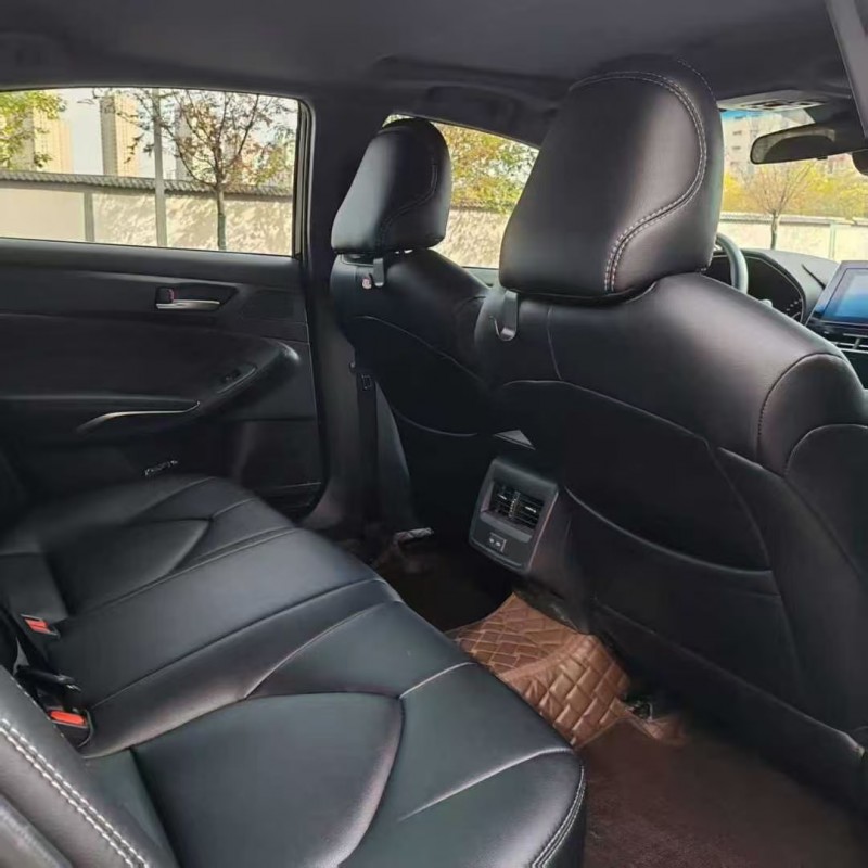 郑州23年丰田亚洲龙5