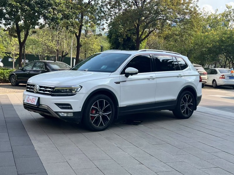 佛山18年大众途观3