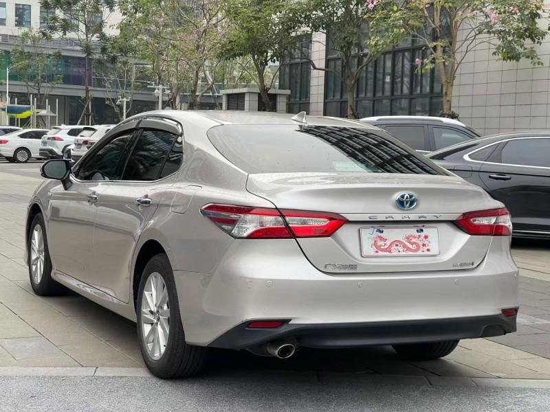 佛山21年丰田凯美瑞7