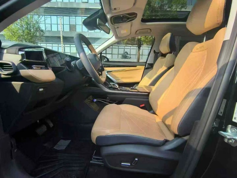 东莞22年吉利博越4