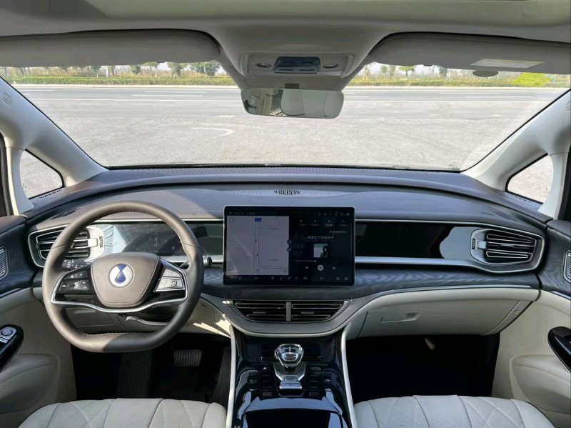 盐城25年腾势D94