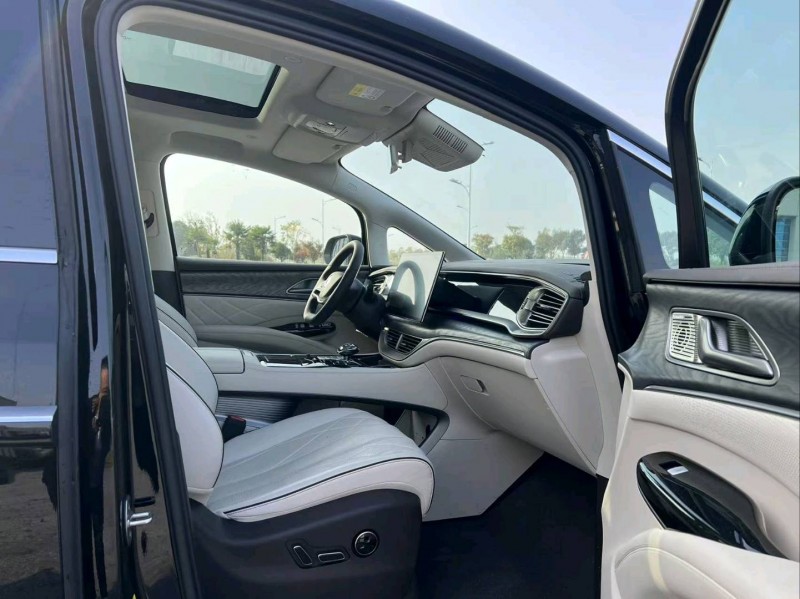 盐城25年腾势D97