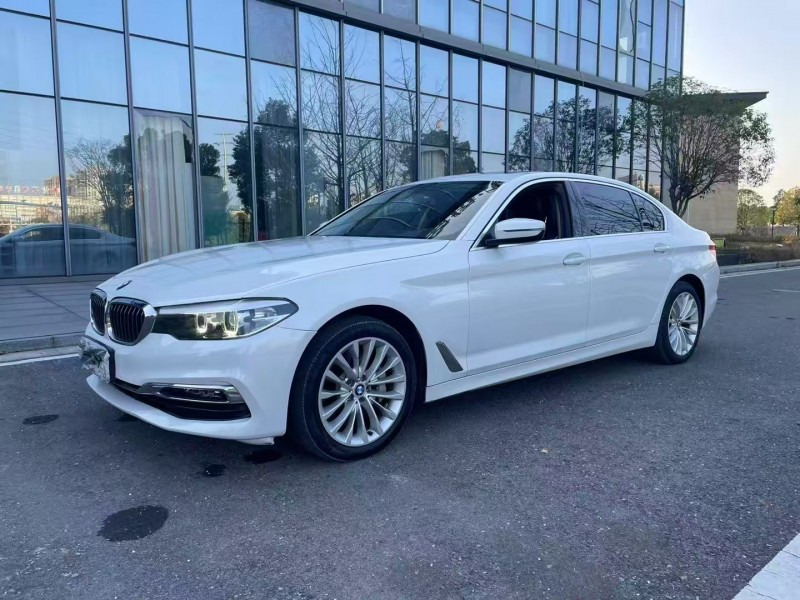 常德19年宝马5系3