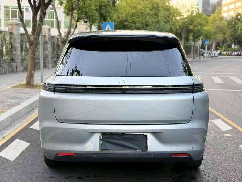 深圳23年理想L88