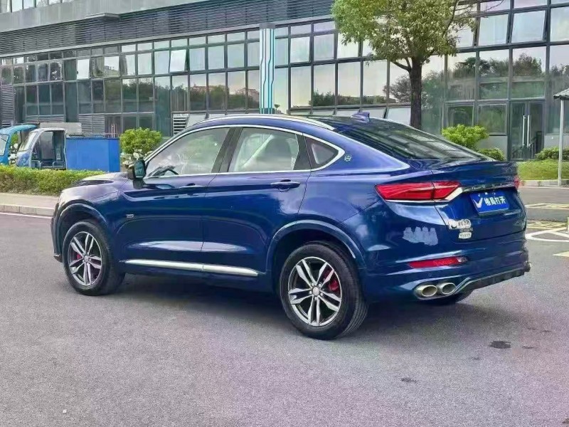 东莞20年吉利星越8