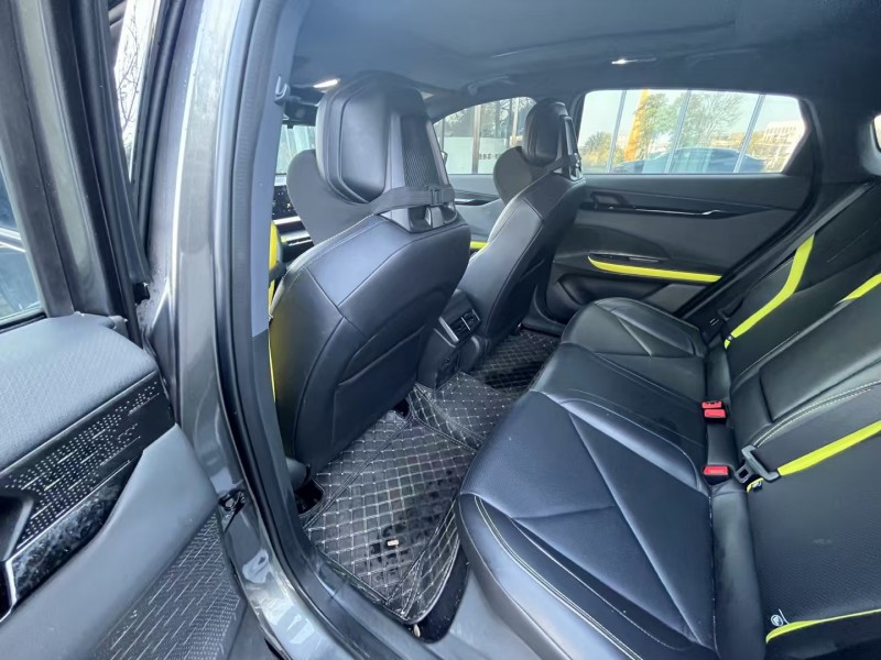 常德22年长安汽车UNI6