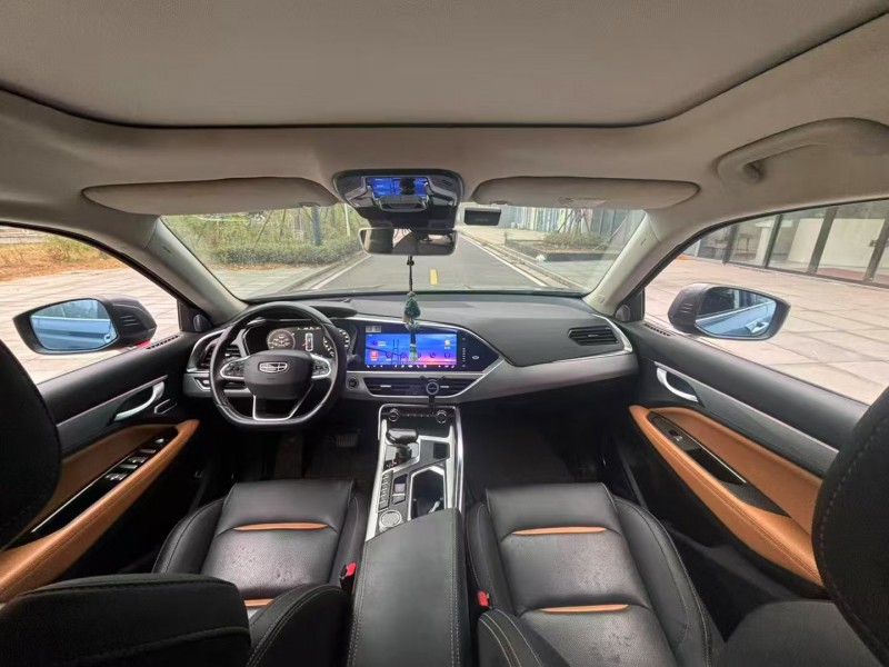 常德19年吉利星越3