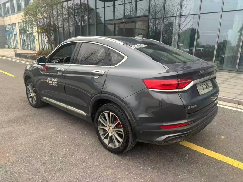 常德19年吉利星越8