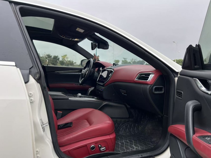 盐城22年玛莎拉蒂Ghibli6