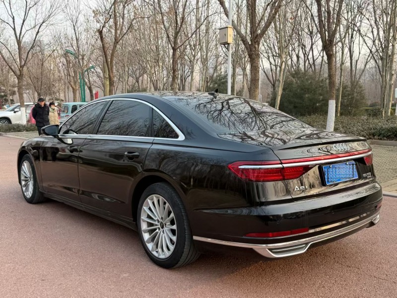 聊城21年奥迪A8L5