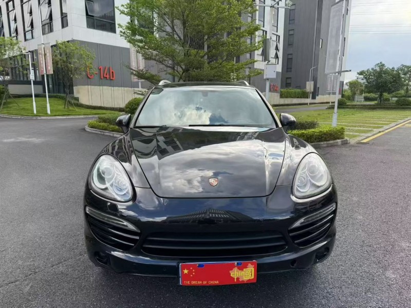 广州13年保时捷卡宴1