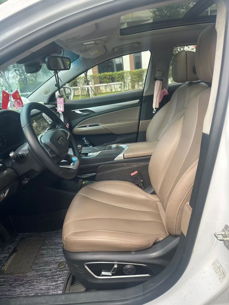 广州19年吉利博越6