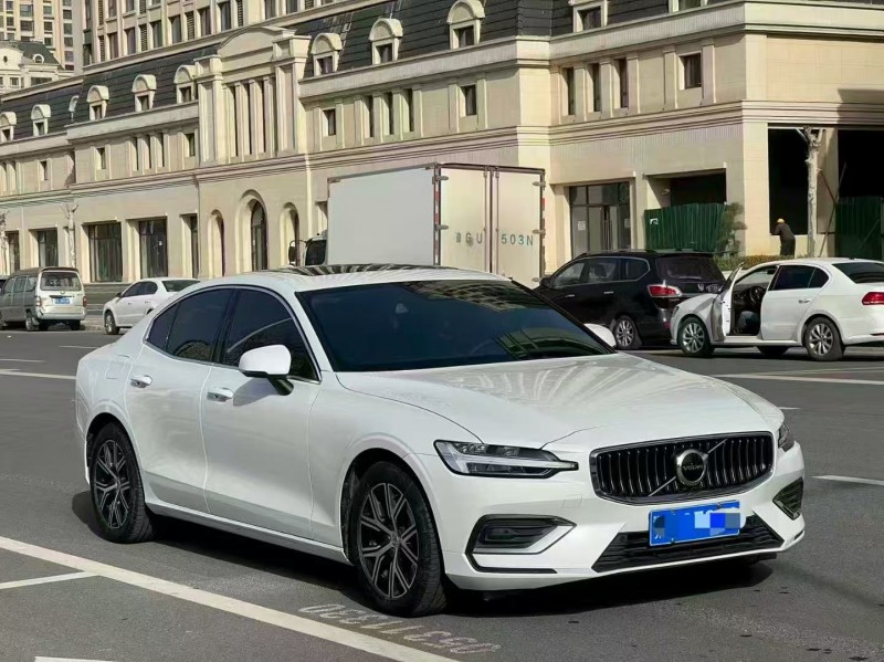 郑州24年沃尔沃S60L2