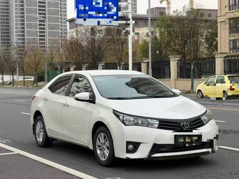 郑州17年丰田卡罗拉3