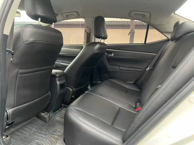 郑州17年丰田卡罗拉4